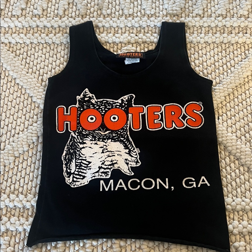 Hooters Black and Orange Graphic Tank